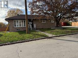 2 MACKINAC CRESCENT  Toronto, ON M1J 1P9