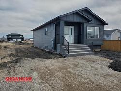 327 Normandeau Avenue  Ste Anne, MB R5H 1B6