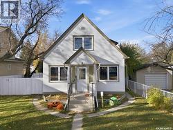 1413 Alexandra AVENUE  Saskatoon, SK S7K 3B8