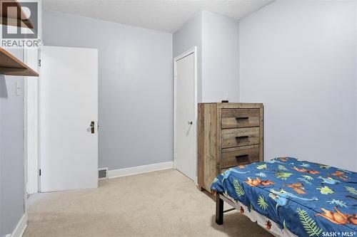 1413 Alexandra Avenue, Saskatoon, SK - Indoor Photo Showing Bedroom