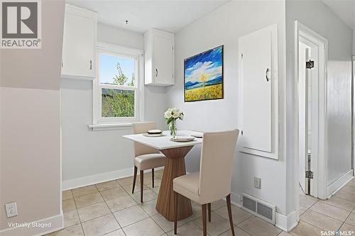1413 Alexandra Avenue, Saskatoon, SK - Indoor Photo Showing Dining Room