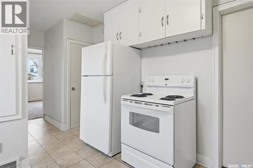 1413 Alexandra Avenue, Saskatoon, SK - Indoor Photo Showing Kitchen