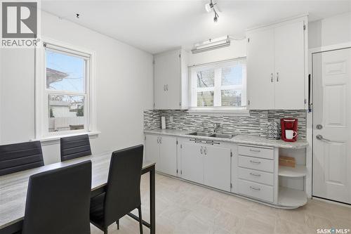 1413 Alexandra Avenue, Saskatoon, SK - Indoor