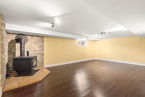 Salle de jeux - 209 26E Avenue, Saint-Zotique, QC - Indoor Photo Showing Other Room
