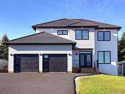 7 Maple Leaf Row  Stratford, PE C1B 4C9