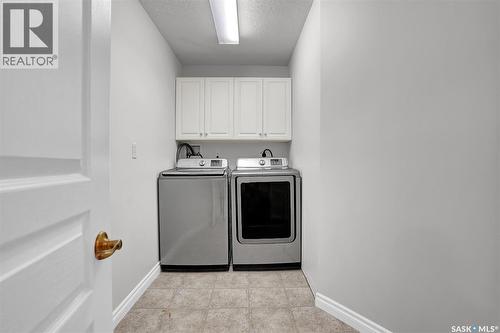 21 Woods Crescent, Edenwold Rm No.158, SK - Indoor Photo Showing Laundry Room