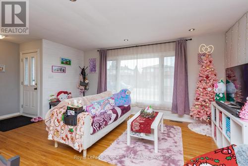 764 O'Brien Street, North Bay (Central), ON - Indoor Photo Showing Living Room