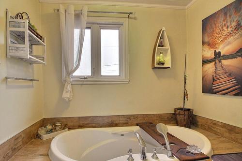 Salle de bains - 2125 Rue St-Denis, Drummondville, QC - Indoor Photo Showing Bathroom