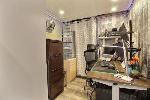 Bureau - 2125 Rue St-Denis, Drummondville, QC - Indoor