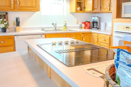 Cuisine - 39 Rue Monseigneur-Tessier E., Rouyn-Noranda, QC - Indoor Photo Showing Kitchen With Double Sink