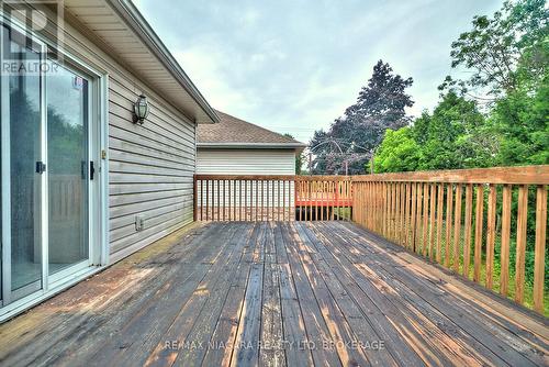 6869 Imperial Court, Niagara Falls (Dorchester), ON - Outdoor With Deck Patio Veranda With Exterior