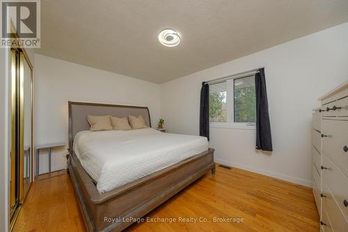 27 Dawson Drive, Kincardine, ON - Indoor Photo Showing Bedroom
