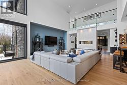 2 story great room - 
