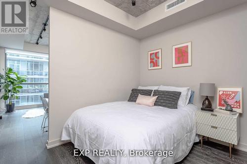 416 - 39 Brant Street, Toronto, ON - Indoor Photo Showing Bedroom