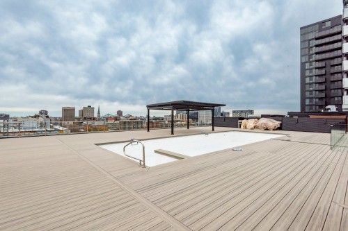 Piscine - 308-1625 Rue Clark, Montréal (Ville-Marie), QC - Outdoor