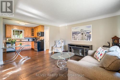 279 Vansickle Road, St. Catharines (Rykert/Vansickle), ON - Indoor With Fireplace