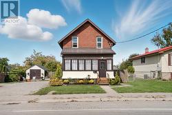 18 MARY STREET W  Kawartha Lakes (Lindsay), ON K9V 2N4