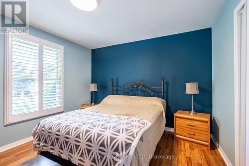 5712 Sunnylea Crescent, Niagara Falls (Arad/Fallsview), ON - Indoor Photo Showing Bedroom