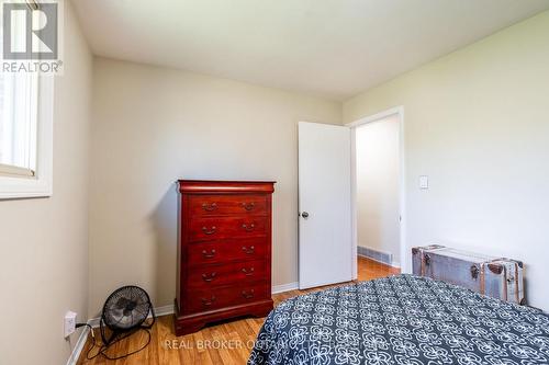 5712 Sunnylea Crescent, Niagara Falls (Arad/Fallsview), ON - Indoor Photo Showing Bedroom