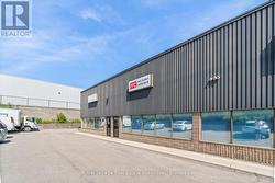 9 - 150 ARMSTRONG AVENUE  Halton Hills, ON L7G 5G8