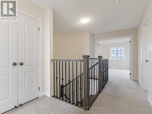 63 Fenn Crescent, New Tecumseth, ON - Indoor Photo Showing Other Room