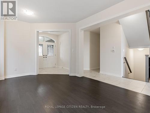 63 Fenn Crescent, New Tecumseth, ON - Indoor Photo Showing Other Room