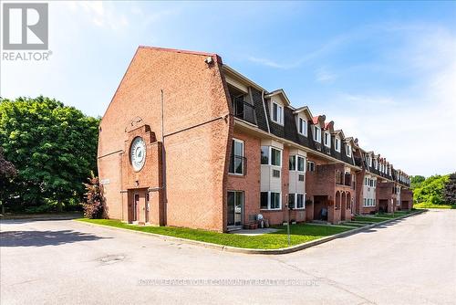 217 - 21028 Dalton Road, Georgina, ON - Outdoor