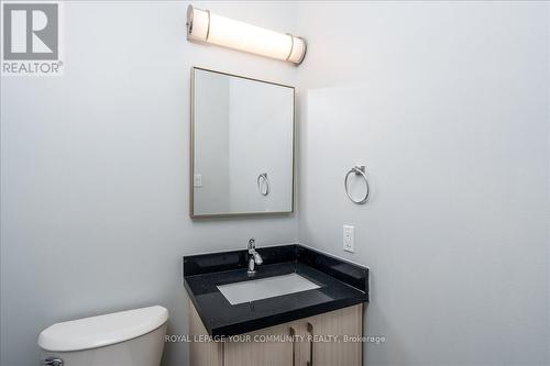 217 - 21028 Dalton Road, Georgina, ON - Indoor Photo Showing Bathroom