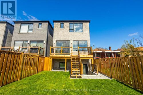 266A Kennedy Road, Toronto, ON - Outdoor