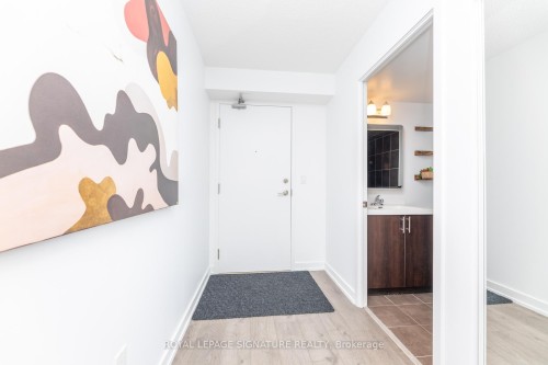 2201-1410 Dupont Street, Toronto, ON - Indoor Photo Showing Other Room