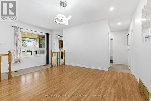 797 Highway 6, Haldimand, ON - Indoor Photo Showing Other Room