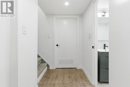 797 Highway 6, Haldimand, ON - Indoor Photo Showing Other Room