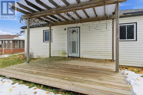 797 Highway 6, Haldimand, ON - Outdoor With Exterior