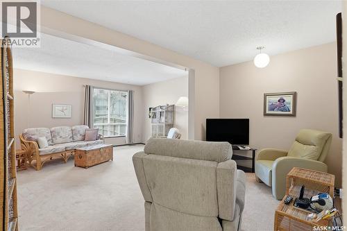 106 1128 Mckercher Drive, Saskatoon, SK - Indoor Photo Showing Living Room