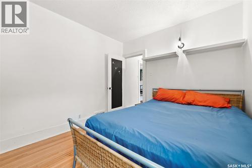 2314 Elphinstone Street, Regina, SK - Indoor Photo Showing Bedroom