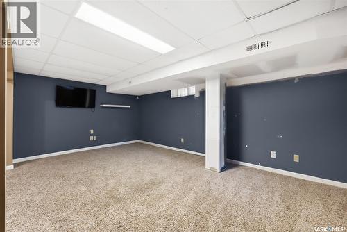 2314 Elphinstone Street, Regina, SK - Indoor