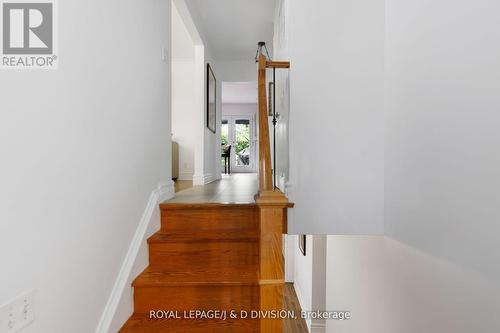 27 Paramount Court, Toronto, ON - Indoor Photo Showing Other Room