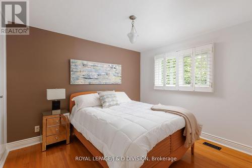 27 Paramount Court, Toronto, ON - Indoor Photo Showing Bedroom