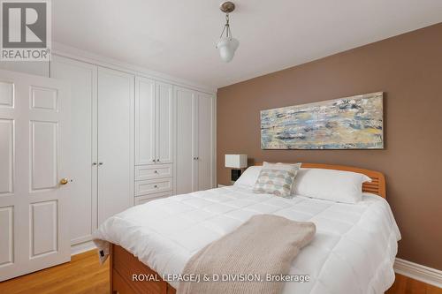 27 Paramount Court, Toronto, ON - Indoor Photo Showing Bedroom