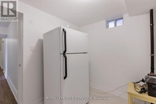 27 Paramount Court, Toronto, ON -  Photo Showing Other Room