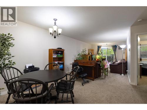 Unit #103 831 2Nd Street Se, Salmon Arm, BC - Indoor Photo Showing Dining Room