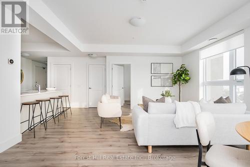 518 - 4 Kimberly Lane, Collingwood, ON - Indoor