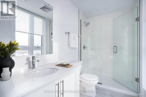 518 - 4 Kimberly Lane, Collingwood, ON - Indoor Photo Showing Bathroom