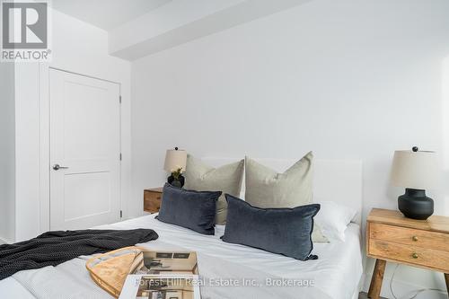 518 - 4 Kimberly Lane, Collingwood, ON - Indoor Photo Showing Bedroom