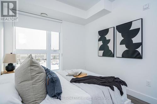 518 - 4 Kimberly Lane, Collingwood, ON - Indoor Photo Showing Bedroom