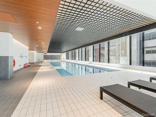 Piscine - 5106-1245 Rue De Bleury, Montréal (Ville-Marie), QC -  Photo Showing Other Room