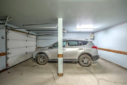 Garage - 101-1245 Rue François-Corbeil, Terrebonne (Terrebonne), QC - Indoor Photo Showing Garage