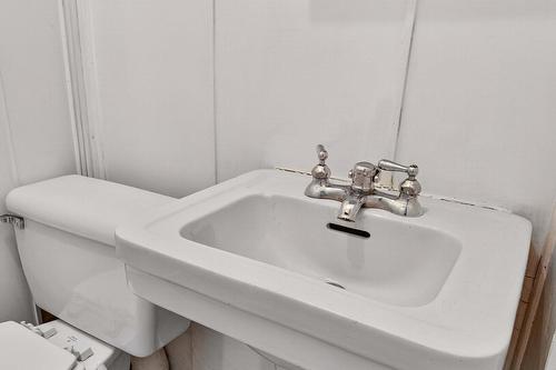 Powder room - 26 Rue Des Pionniers, La Macaza, QC - Indoor Photo Showing Bathroom