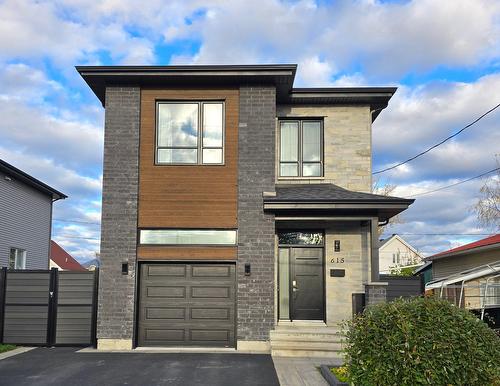 615 4e Avenue  Laval (Fabreville), QC H7R 4K2