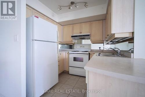 1306 - 3 Rean Drive, Toronto, ON - Indoor Photo Showing Kitchen With Double Sink